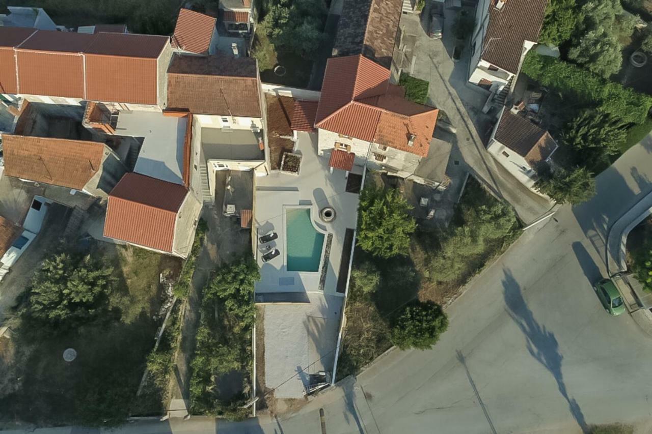 Villa Santa Eufemia Sutomiscica Luaran gambar