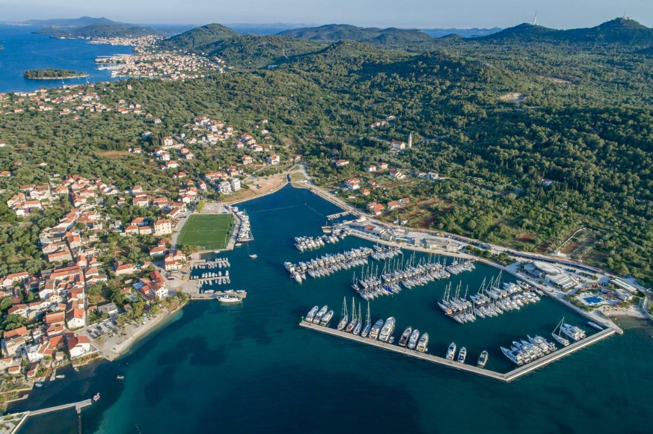 Villa Santa Eufemia Sutomiscica Luaran gambar